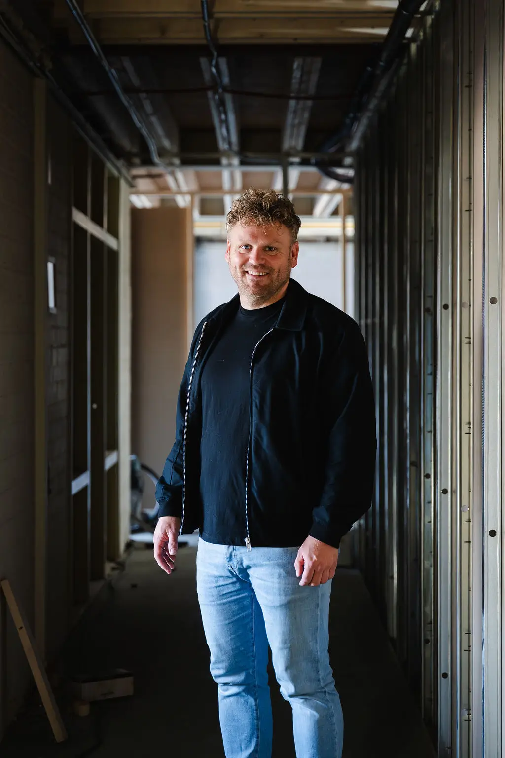 Transformatie kantoorpand in aanbouw